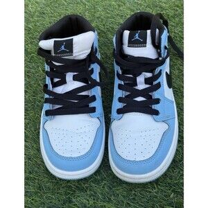 Jordan 1 Retro OG High University Blue Size 3Y